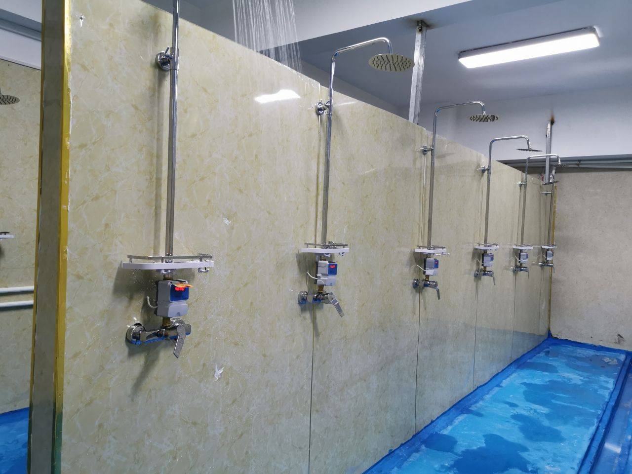 學校淋浴水控機